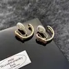 Pendientes de Clip Nudo Estilo Coreano y Japonés para Mujer, Pendientes de Diseño Minimalista Ins Nicho Adecuados para Atuendos de Uso Diario