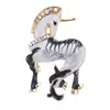 Joias europeias e americanas broche de cavalo branco versátil unicórnio moda personalidade pino de paletó acessórios de lapela homens e mulheres