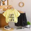Traje Informal de Manga Corta para Niño Estilo Coreano 2026 Nuevo Estilo Verano Color Cambiante Letra Manga Corta Conjunto de Dos Piezas Moderno