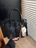 Bolso de Axila Elegante y de Alta Gama Estilo Coreano para Mujer 2026 Nueva Moda Bolso de Hombro para Viajar Diseño de Nicho Nuevo