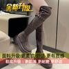 Botas de gama alta, versátiles, que alargan las piernas, plegables, de media pantorrilla para mujer, estilo popular 2025, no más altas que la rodilla