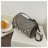 Venta al por mayor transfronteriza de bolsos tejidos nuevos y elegantes, versátiles bolsos tejidos de estilo casual para vacaciones, bolsos de hombro y cruzados para mujer