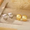 Pendientes geométricos curvos de plata de ley 925 clásicos para mujer cepillados mate ins pendientes de alta gama simples casuales versátiles
