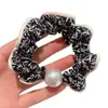 Goma para el pelo negra floral estilo coreano para mujer, pasador de perlas de alta gama, banda elástica para coleta baja, accesorio para el cabello