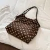 Bolsa de Ombro Transfronteiriça Estilo Coreano Casual Estilo Preguiçoso Grande Capacidade para Mulheres Nova Moda 2026 Estampa de Bolinhas