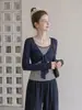 Camiseta azul marino elegante de cuello redondo, hombros normales, manga larga para mujer, nuevo modelo de otoño, bloques de color, efecto de dos piezas, con tiras de amarre
