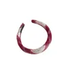 Atmosfera de Natal e Ano Novo Faixa de Cabelo de Lã com Padrão Xadrez Vermelho e Cabeça de Esponja Estilo Outono e Inverno Elegante Aumento de Branco Faixa de Cabelo Alta Grampo de Cabelo