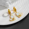 Pendientes Sencillos de Acero de Titanio para Mujer que Conservan el Color Nuevo Estilo Concha Daai Mariposa Estéreo Pendientes de Acero Inoxidable para Mujer