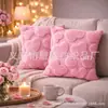 Fronha de pelúcia para Dia dos Namorados transfronteiriça com bordado em forma de coração e padrão jacquard, adequada para sofás de sala de estar, decorações de feriado e como capa de almofada decorativa