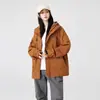 Liquidação: Novos estilos de primavera e outono de jaquetas corta-vento e impermeáveis para homens e mulheres, disponíveis como conjuntos combinando para casais, adequadas para atividades ao ar livre, com capuz e em um estilo workwear moderno.