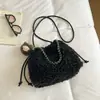 Bolsa Nueva de Mujer Otoño 2026 Bolso Cubo Moderno y Único Bolso de Hombro de Felpa Bolso Esponjoso de Color Sólido de Alto Valor