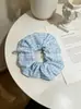 Lindo Scrunchie Azul Rayado de Tela, Estilo Coreano con Alta Elasticidad, Suministro al por Mayor, Directo del Fabricante