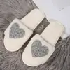 Pantuflas Peludas Talla Grande para Mujer Otoño Invierno Una Tira Tacón Plano Moda Forma de Corazón Felpa Cálida Transfronterizas Pantuflas de Piso para Interior