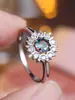 Anillo S925 de Plata de Ley Simple Redondo con Diamante de Color para Mujer Moda Europea y Americana Diamante Brillante Estilo Ins Girasol Anillo Diario