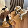 Nuevos Zapatos de Invierno y Pantuflas de Algodón para Mujer Hogar Interior Cálidos Suela Gruesa Zapatos Postparto Se Pueden Usar Afuera Zapatos de Algodón con Lazo