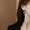 Aretes Negros de Tuerca Trendy Elegantes Celebridad de Internet de Corea del Sur Lujo Ligero de Alta Gama Cara Pequeña Joyería para la Oreja Aretes de Tuerca