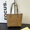 Bolsa Tote Grande Transfronteiriça para Mulheres 2025 Nova Tendência Moda Retrô Bolsa de Ombro Casual para Trabalho Comutador Bolsa Feminina
