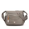 Bolso de hombro multicapa para mujer, gran capacidad, resistente al agua, adecuado para el trabajo y el ocio, elegante y con estilo, cabe un teléfono, bolso cruzado