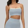 Sujetador de yoga estilo europeo y americano de tacto natural para mujer, con tirantes finos cruzados en la espalda de color contrastante, hermoso diseño de espalda, adecuado tanto para llevar debajo como por encima como top de fitness
