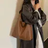 Nova bolsa de palha tecida outono e inverno para mulheres, bolsa de ombro de grande capacidade, bolsa de couro macio de alta qualidade, bolsa feminina estilo coreano para o dia a dia
