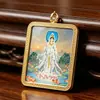 La fábrica de origen diseña y personaliza thangkas de Guanyin loto pintados en dorado, diversas cadenas para suéteres de estatuas de Buda y colgantes de Guanyin de cuatro brazos