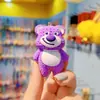 Chaveiro de Urso Morango Desenho Animado Criativo Feminino Fofo Moda Exquisite Boneca de Resina Chaveiro Pingente de Bolsa Atacado