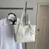 Bolso de axila retro de gran capacidad para mujer, nuevo modelo 2026, bolso tote de alta gama, bolso de hombro simple para el día a día, suave