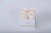 Cubo de Abrazo Cuadrado de Flores Eternas Transfronterizo 4 Rosas Reales Día de San Valentín Chino Navidad Caja de Regalo de Flores Eternas Fábrica Venta al por Mayor