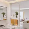 Tela Meia-Parede de Banheiro Estilo Cream de Luxo Leve com Divisória de Vidro Ondulado para Áreas Úmidas e Secas, Prateleira para Lavatório