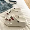 Song Xiaoke 2026 Modelo Nuevo para Aumentar la Altura Suela Gruesa Simples Casuales EVA Puntera Cerrada Zuecos para Mujeres y Parejas para Uso al Aire Libre