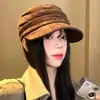Boina estilo japonés para mujer, gorra plana retro de gamuza nueva, sombrero de pico versátil para otoño e invierno