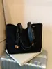 Bolsa de mano transfronteriza, bolso grande de mujer, nueva colección otoño/invierno 2026, bolso de hombro vintage, adecuado para ir al trabajo