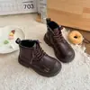 Zapatos de cuero pequeños retro estilo británico de suela gruesa para mujer 2025 otoño e invierno nuevos de suela blanda versátiles ligeros antideslizantes mocasines con forro de terciopelo