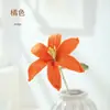 Lana tejida a mano Ramo grande de lirios Flores de simulación Arreglo de escena Decoración de flores artificiales Decoración del hogar Hilo lindo de cuatro hebras