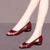 Sandalias de Verano 2026 Estilo Nuevo Piel Suave Punta Abierta Versátiles Moda Huecas Suela Suave Zapatos Casuales para Mujer sin Cierre