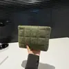 Bolsa de Maquiagem Acolchoada de Grande Capacidade Portátil para Celebridades da Internet Escandinava de Nova Geração Transfronteiriça Bolsa de Maquiagem de Veludo Bolsa de Higiene Pessoal Bolsas