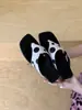 Marca da Moda 2026 Verão Novas Chinelas Quadradas com Salto Anabela, Chinelos Versáteis Pretos de Salto Alto para Mulheres