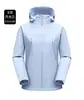 Chaqueta softshell para pareja de exterior, chaqueta de montaña y viaje cortavientos y resistente al desgaste para hombre, chaqueta con capucha de color liso para mujer, compra al por mayor con logotipo personalizado
