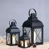 Lanterna de Vela Candelabro à Prova de Vento Ferro Forjado Vidro Lanterna de Vento Ornamento Candelabro Estilo Americano Lâmpada Lanterna Portátil Retro Lâmpada a Querosene Decoração de Casa