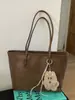 Bolsa Feminina Estilo Britânico Outono e Inverno Xadrez Dupla Face Moda Estilo College Bolsa de Ombro Grande Capacidade Bolsa Tote Estilo Preguiçoso