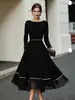 Vestido Elegante de Ajuste Delgado con Cuello Redondo, Manga Larga y Encaje Empalmado para Mujer, Nuevo de Otoño/Invierno 2026 de AliExpress