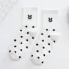 Calcetines Dongdaemun de Corea del Sur de Alta Elasticidad con Dibujos Animados de Media Pantorrilla para Hombres y Mujeres Cabeza de Ratón Blanca y Negra Calcetines Deportivos Versátiles
