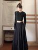 Un Conjunto Completo de Faldas Largas para Personas Pequeñas en Otoño Temprano, Hermosos Vestidos Estilo Hepburn Negros Reductores de Edad Están de Moda