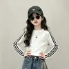 Conjunto Autonal Moderno para Meninas: Conjunto de duas peças com jeans de perna larga e blusa de manga comprida com estampa de desenho animado para crianças maiores