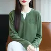 Suéter Tejido de Cuello Redondo con Puntos Convexos de Terciopelo Andy, Diseño de Invierno, Color Block Transfronterizo Otoño/Invierno, Manga Larga, Nuevo Estilo para Mujer, Falso Dos Piezas, Colección 2025