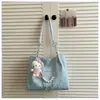 Bolsa Tote Grande Capacidade Feminina Estudante Aula Deslocamento Portátil de Mão no Ombro Moda Design de Nicho Casual Bolsa de Axila