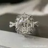 Anel de Diamante Carat Oval Aberto para Casal Xiaohongshu 2026 Anel com Design Clássico Branco com Cravação Cluster