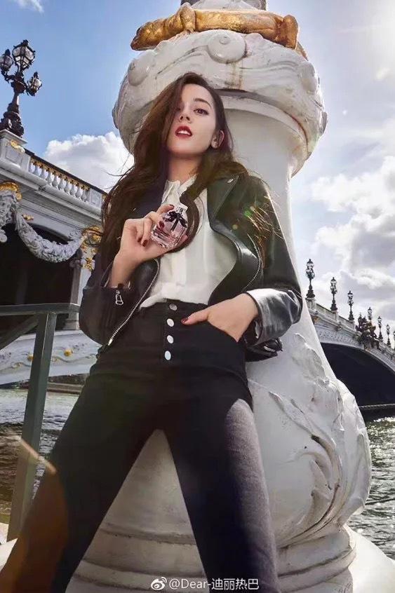 热巴同款高腰超弹力显瘦黑色九分裤女式牛仔裤排扣小脚