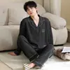 Pijama Masculino em Fleece Coral Outono/Inverno Manga Longa 2026 Novo Estampa de Leopardo Masculino Quente Fleece Ilha do Mar Conjunto de Roupa para Casa Primavera/Outono