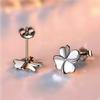 Brincos clássicos de trevo de quatro folhas femininos frescos brincos de trevo de quatro folhas nus da moda brincos simples brincos de prata uma geração de cabelo